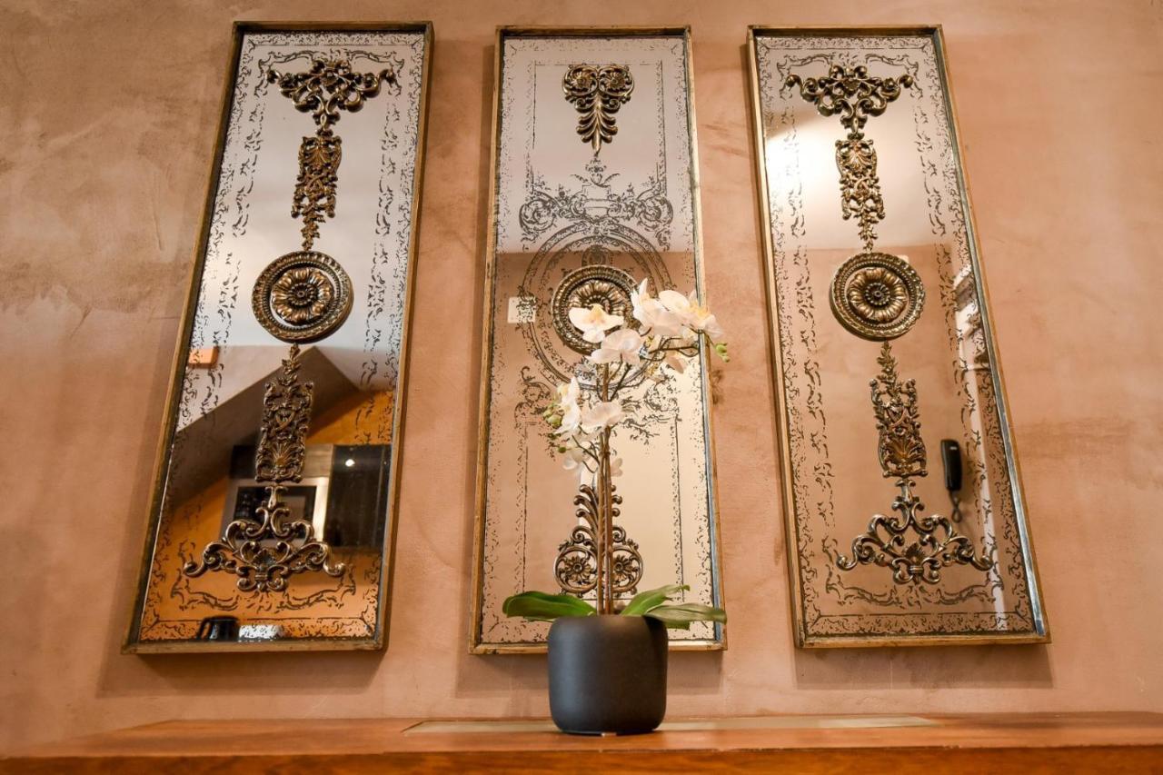 بوخارست New - Elegant Duplex With Amazing View & Balcony - Homey Residence المظهر الخارجي الصورة