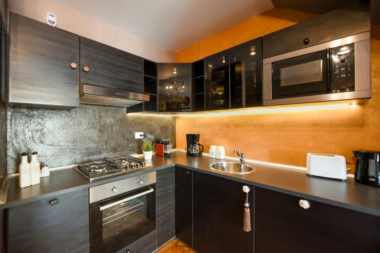 بوخارست New - Elegant Duplex With Amazing View & Balcony - Homey Residence المظهر الخارجي الصورة