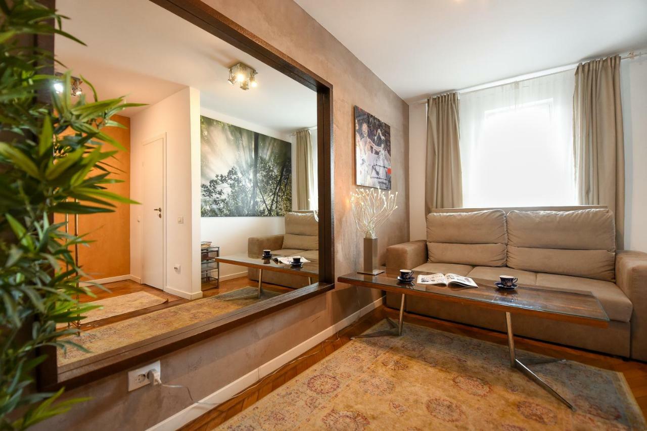 بوخارست New - Elegant Duplex With Amazing View & Balcony - Homey Residence المظهر الخارجي الصورة